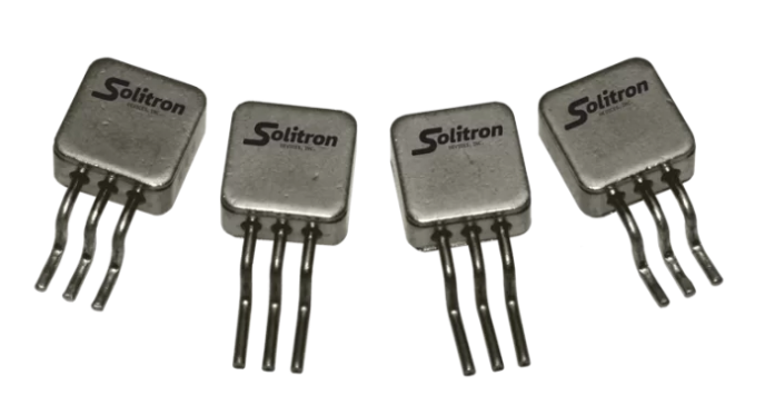 Solitron Devices����������ѹ��